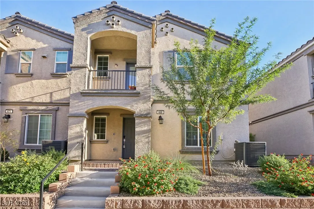 Photo of Listing #2734580