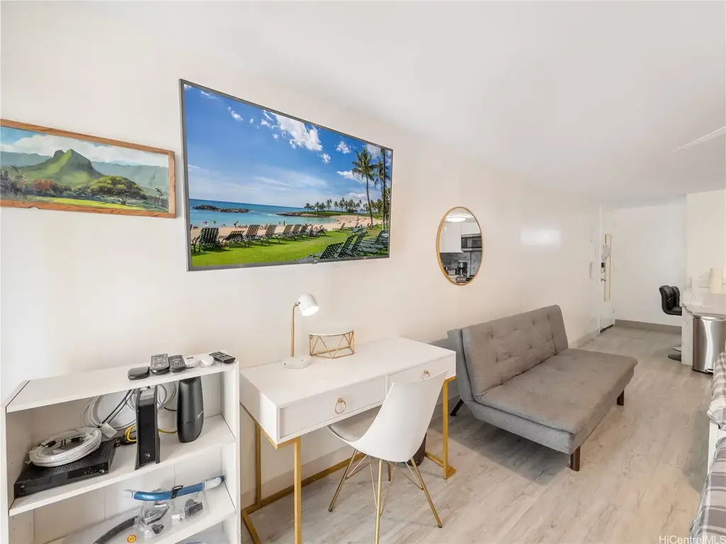 2572 Lemon Road # 610, Honolulu