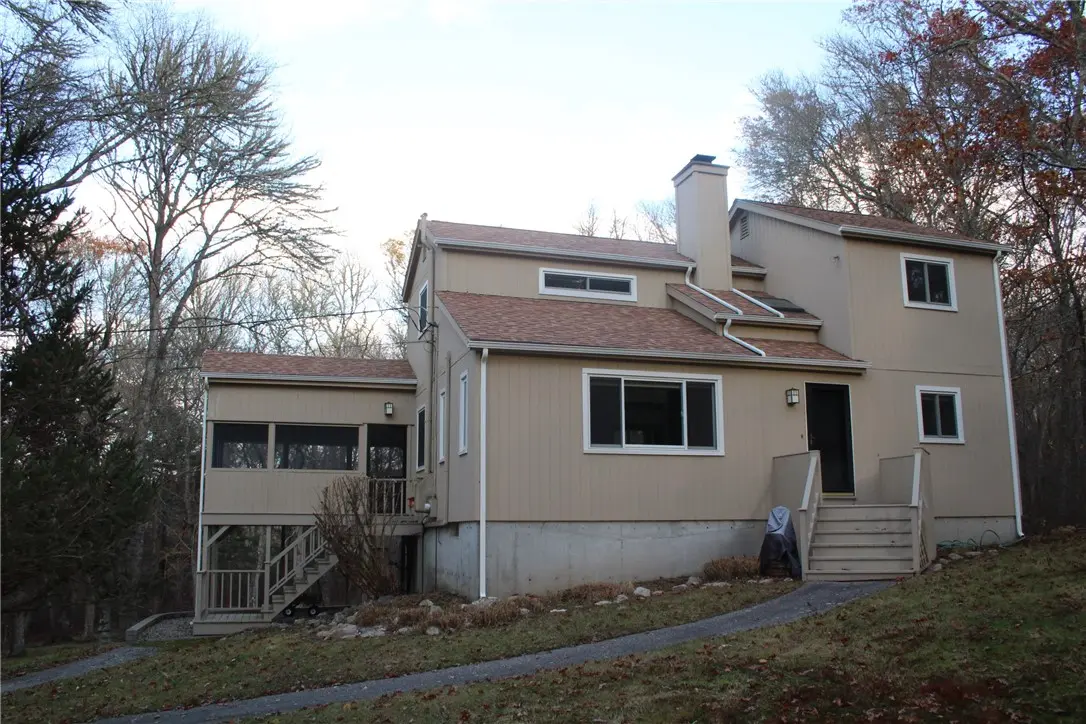 129 Peckham Hollow Rd, Charlestown