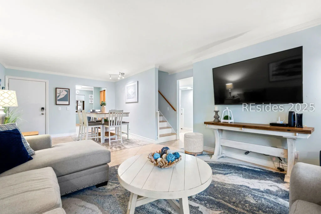 25 Deallyon Avenue 110, Hilton Head Island