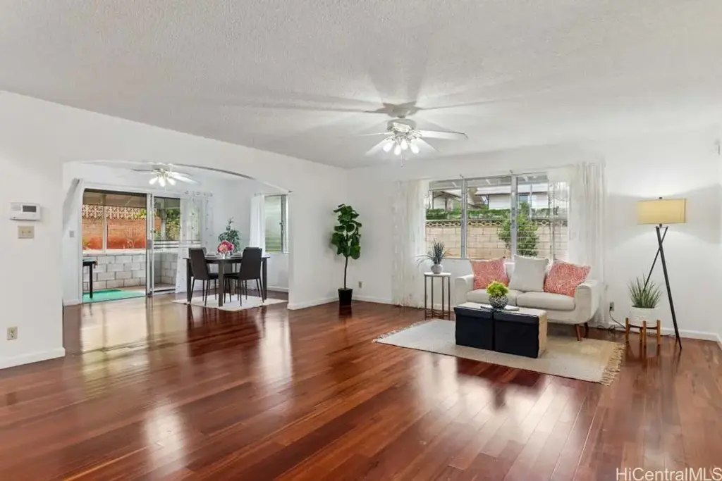 94-121 Kamaio Place, Mililani