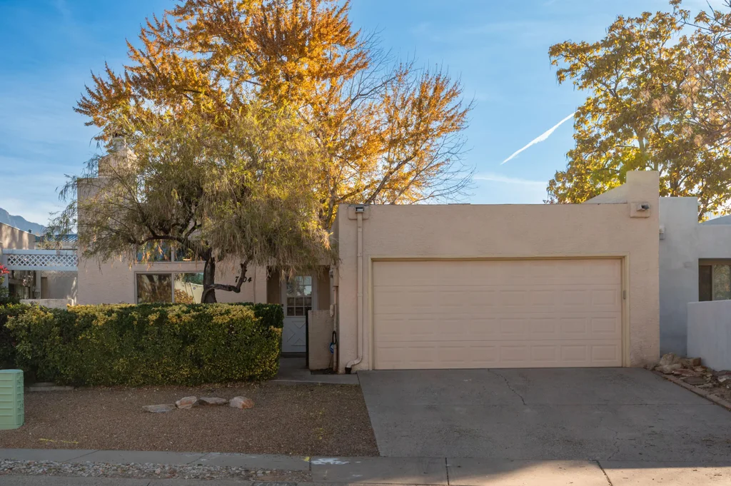7104 Leslynne Drive Ne, Albuquerque