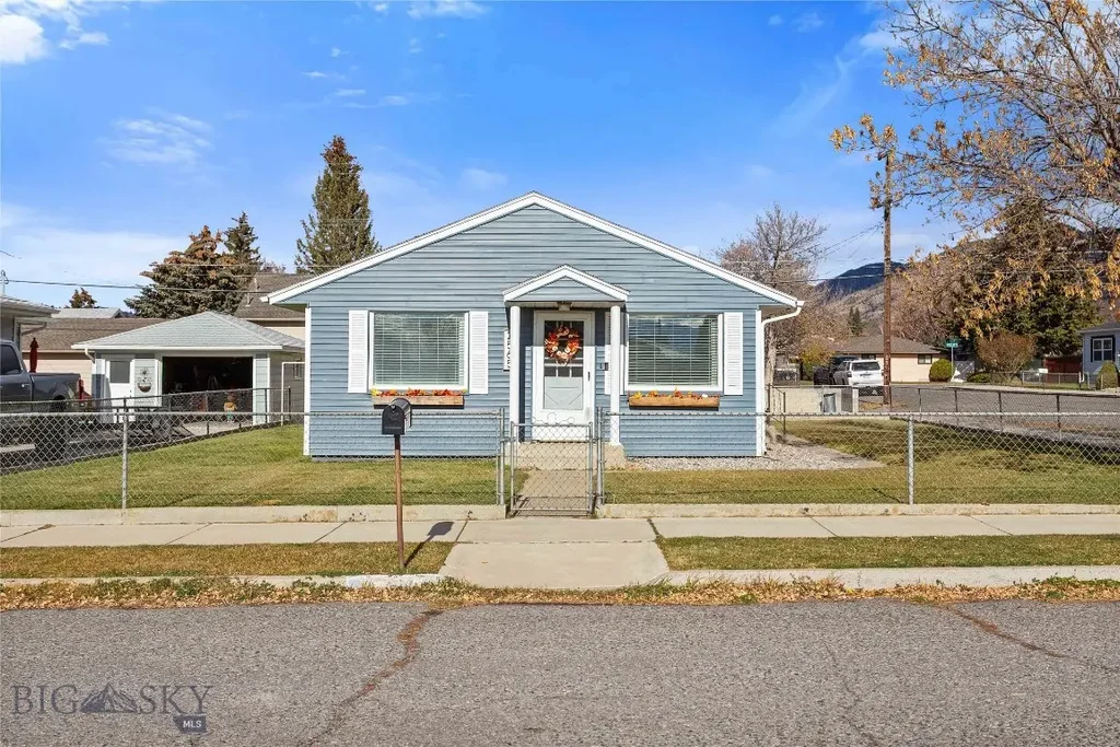 2565 St Ann Street, Butte
