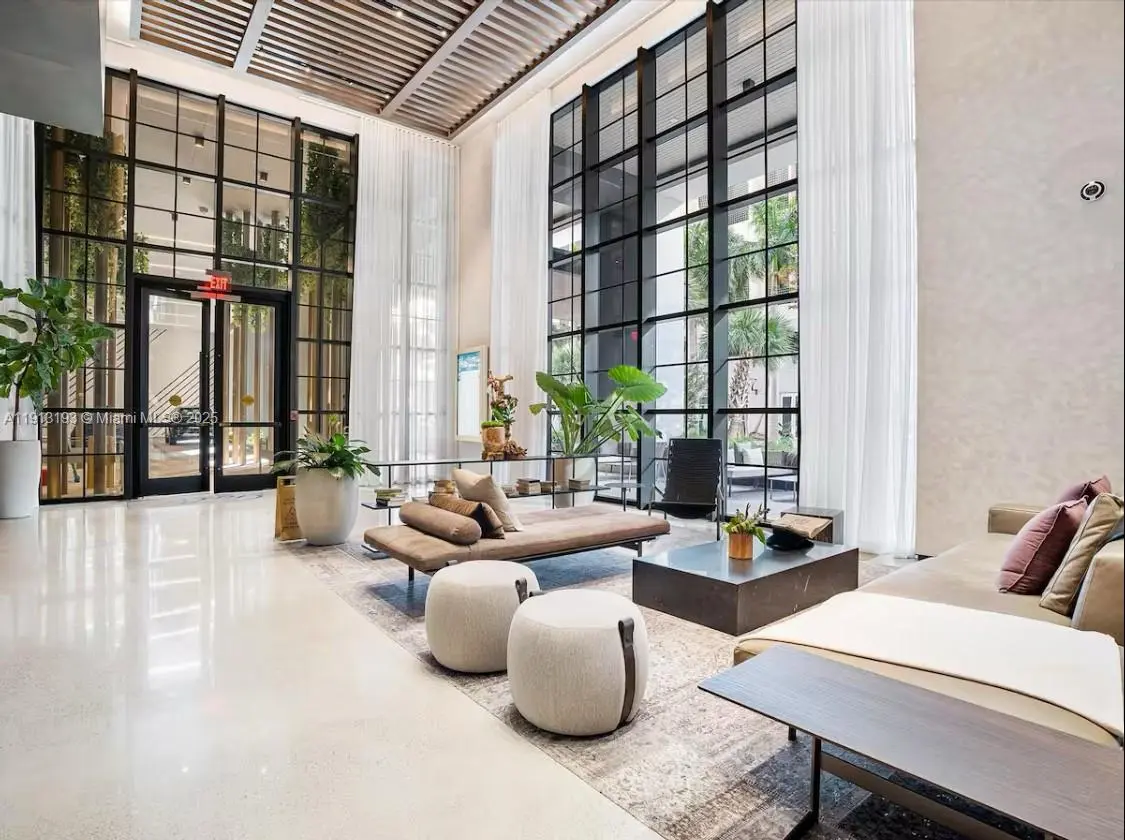 Photo of Listing #A11913193