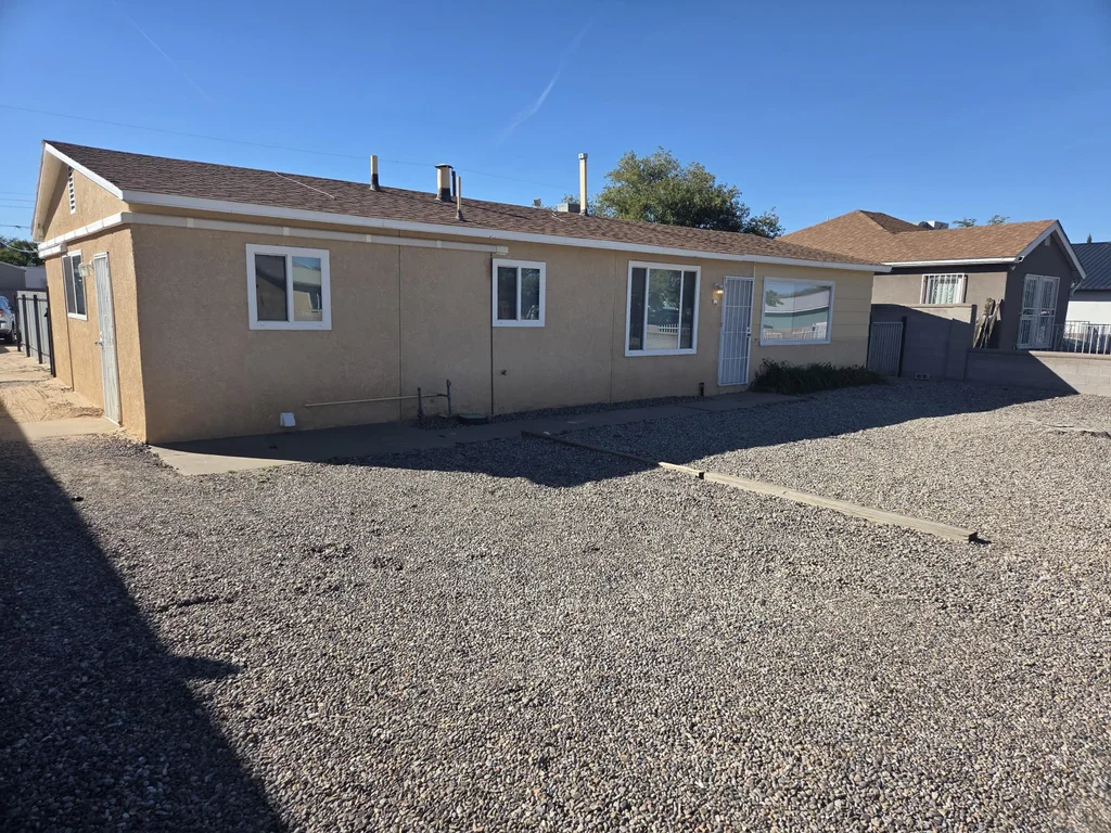 631 57th Street Nw, Albuquerque