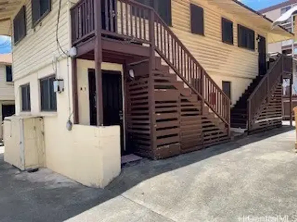 927 Spencer Street # A1, Honolulu