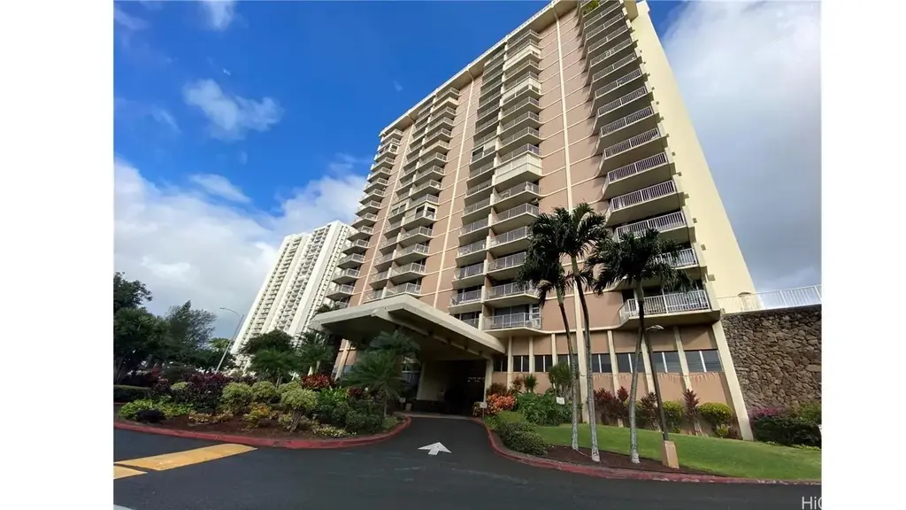 98-450 Koauka Loop # 1606, Aiea