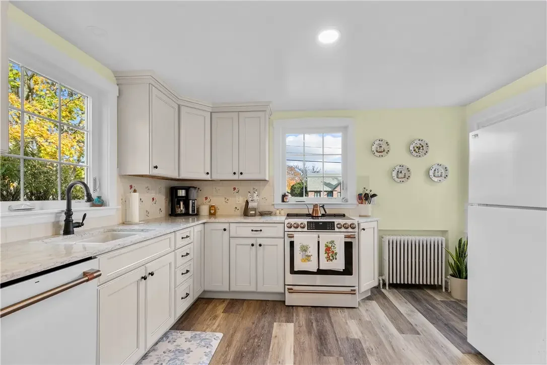 72 Kane Ave, Middletown