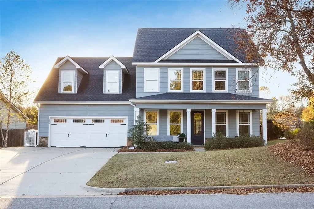 1306 Live Oak Cir, Opelika