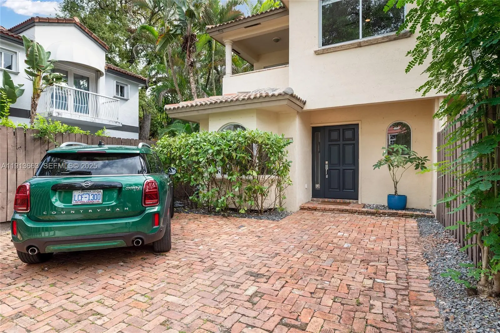 Photo of Listing #A11913663