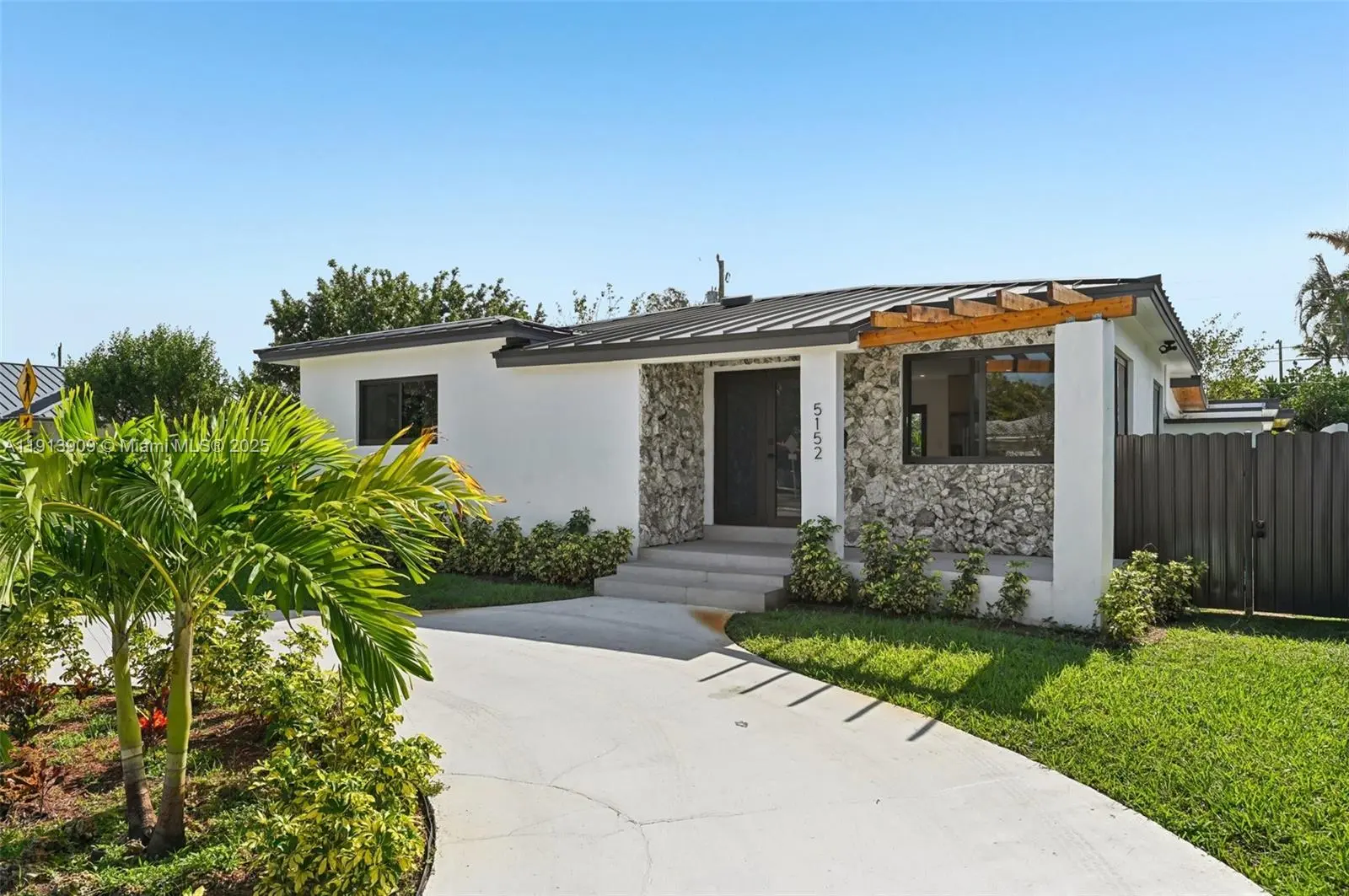 Photo of Listing #A11913909