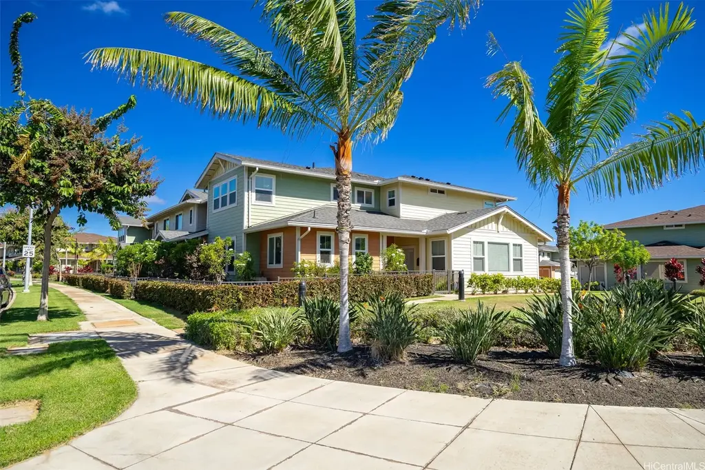 550 Kamaaha Avenue # 806, Kapolei