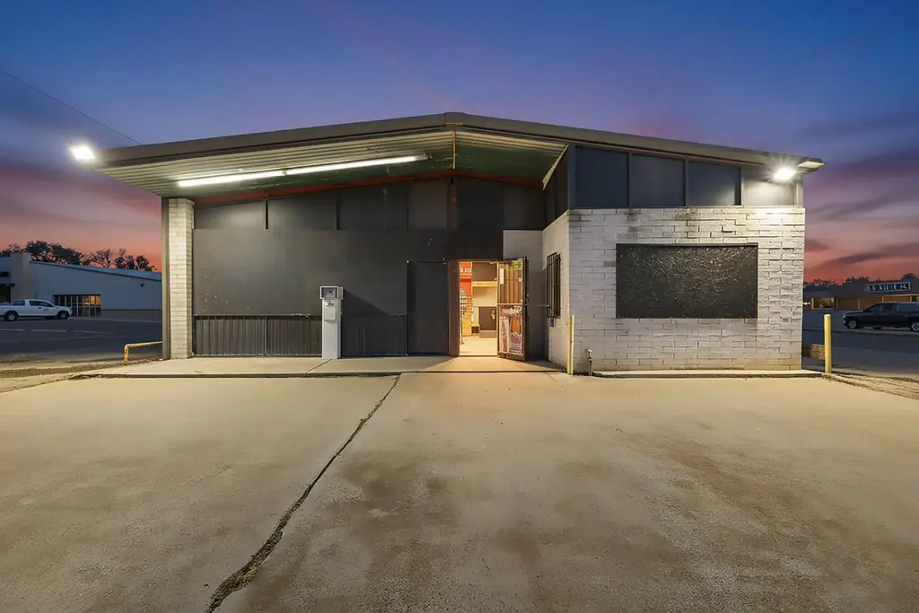 600 E Reinken Avenue, Belen