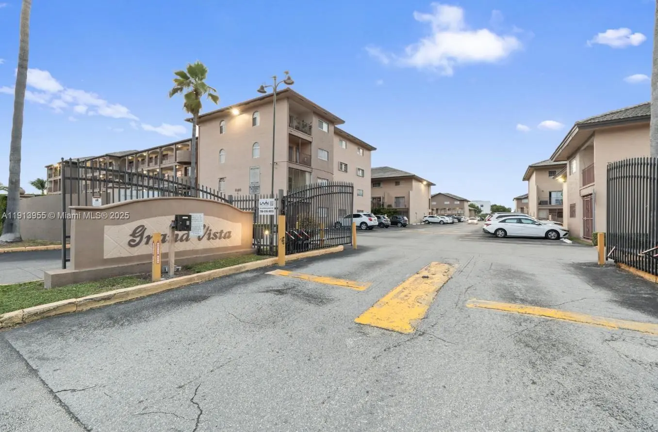 Photo of Listing #A11913955