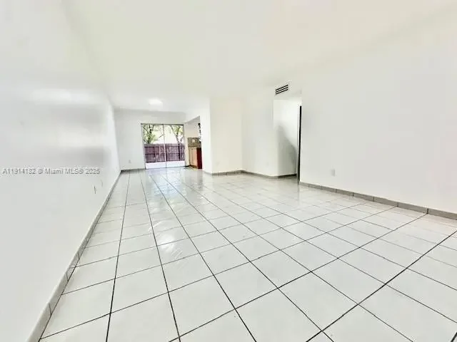 Photo of Listing #A11914182