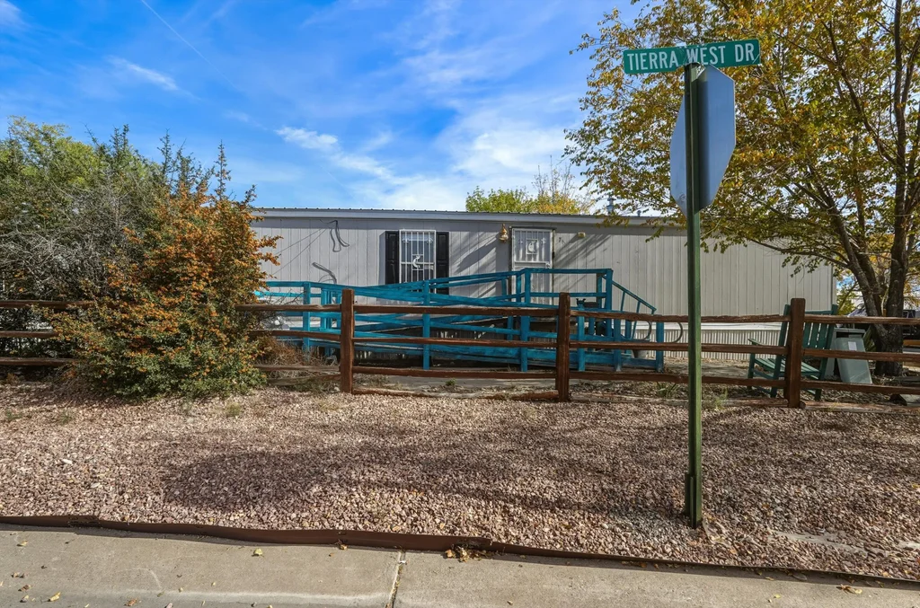 224 Atrisco Vista Boulevard Sw Trlr 737, Albuquerque