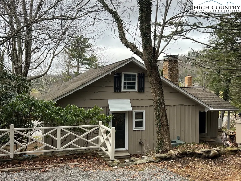 157 Cliff Lane, Blowing Rock