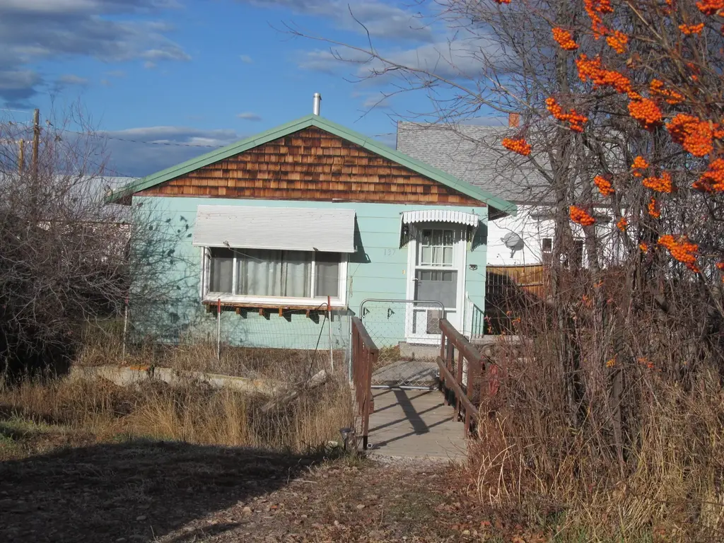 137 N Main Street, Drummond