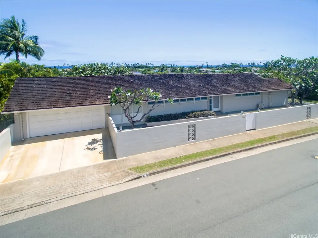 1228 Koloa Street, Honolulu