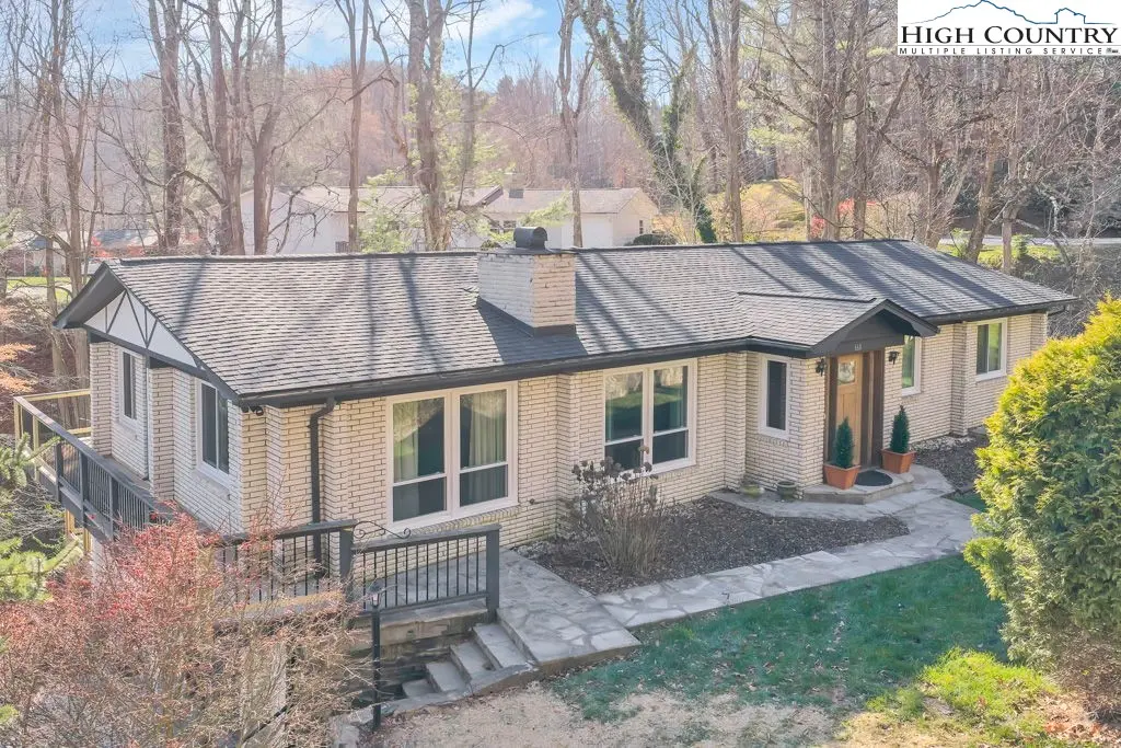 668 Dogwood Road, Boone