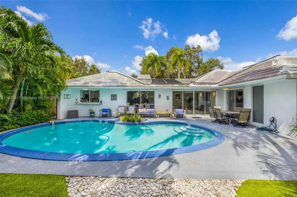 2132 Ne 63rd Ct, Fort Lauderdale