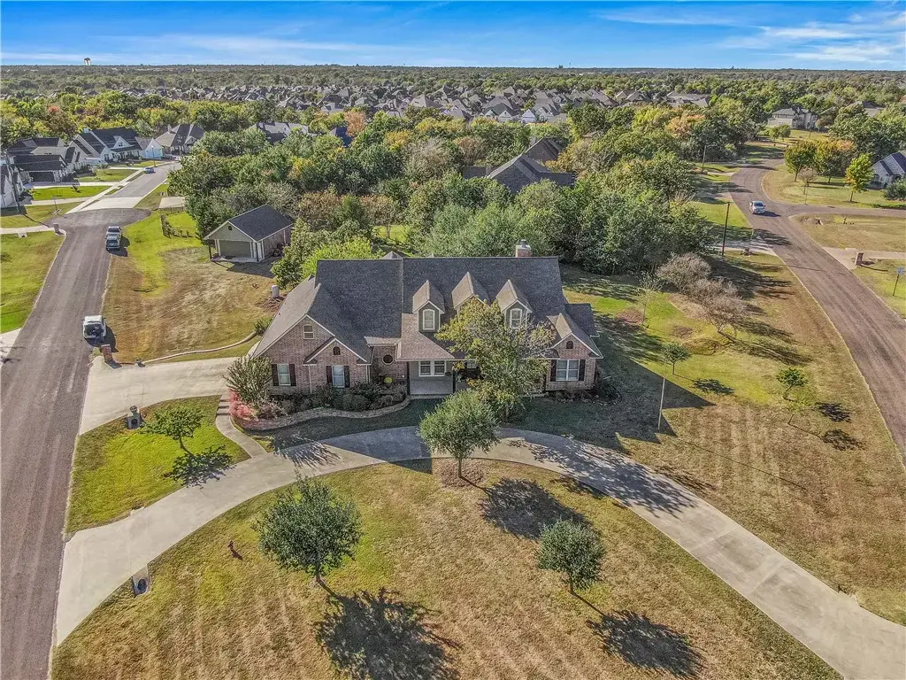 4691 River Valley Drive, Bryan