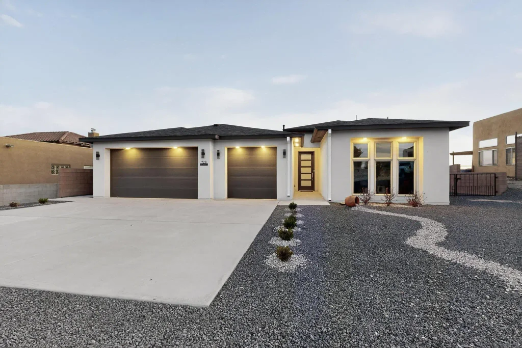 720 10th Avenue Se, Rio Rancho