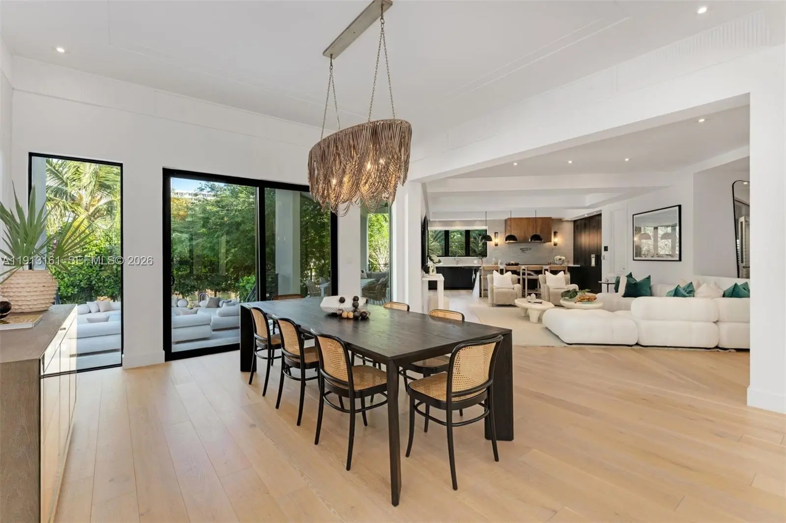 Photo of Listing #A11913161