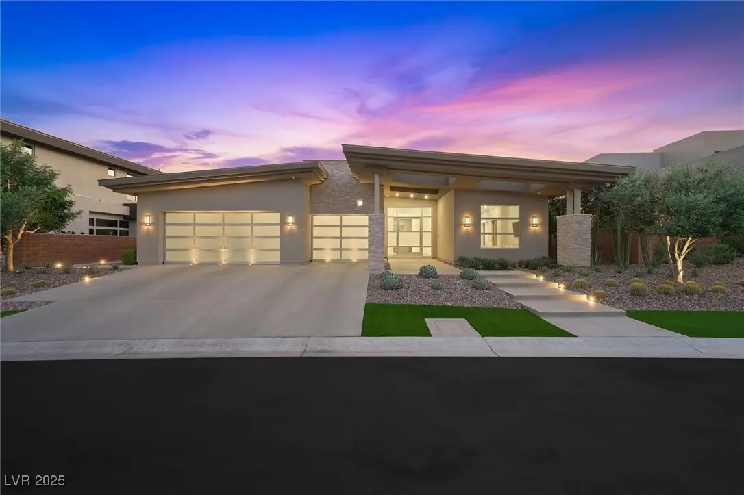 Photo of Listing #2735213