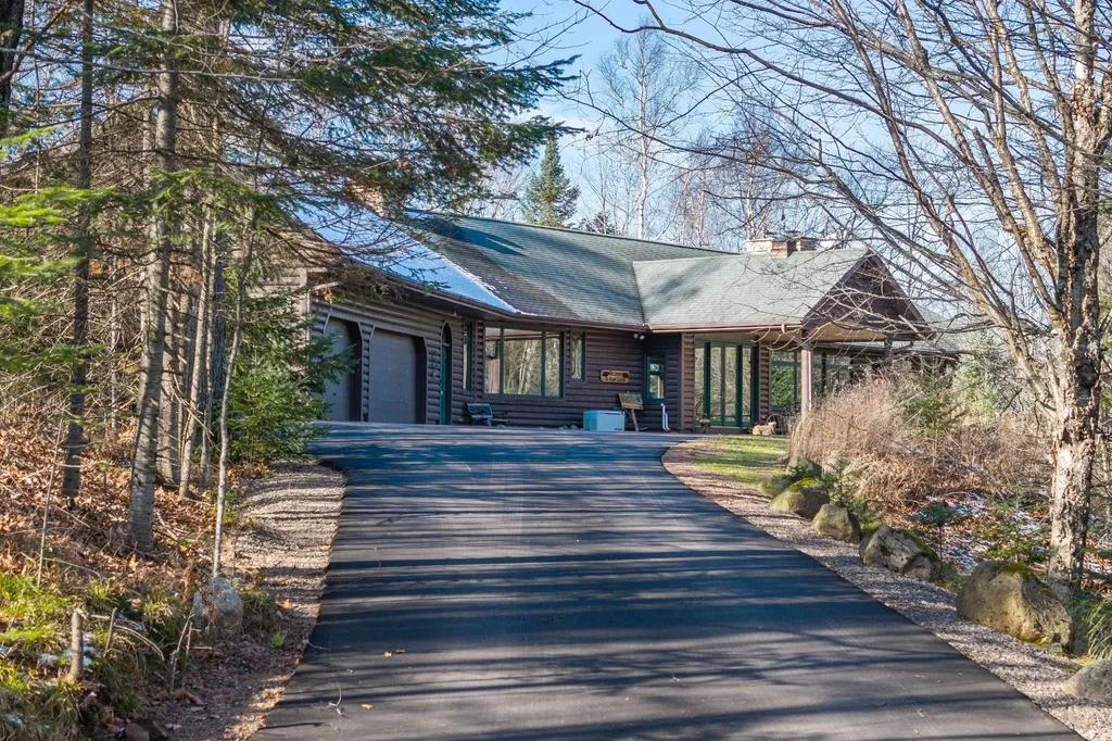 12620 Pace Dr, Presque Isle