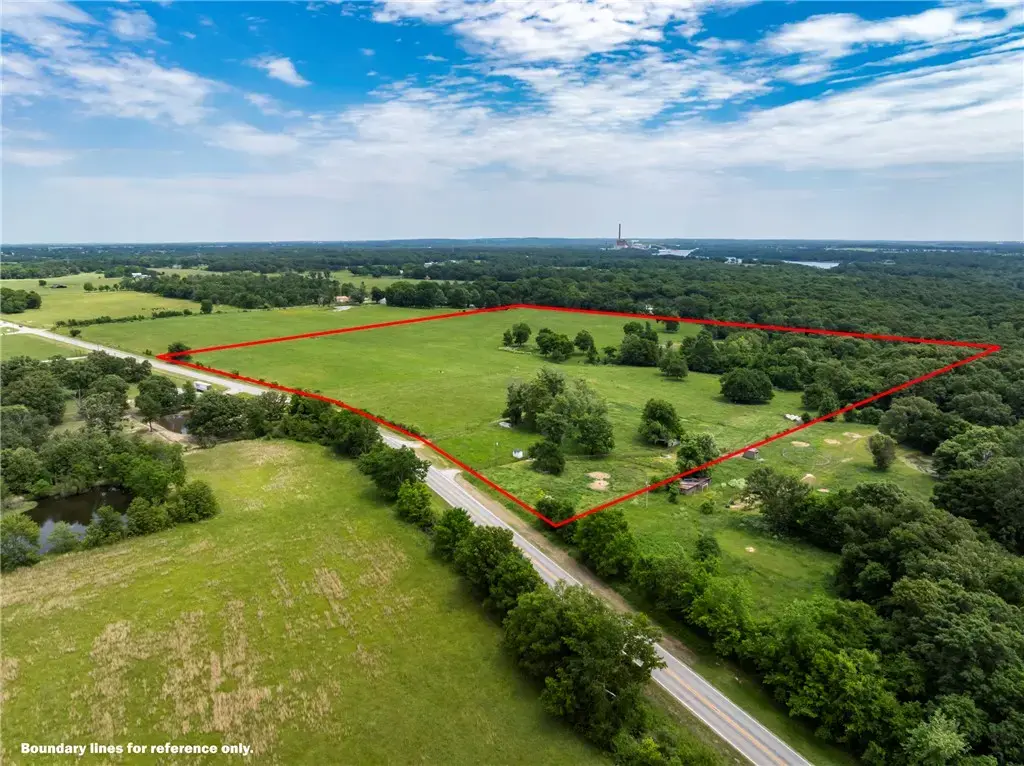 13434 43 Highway, Siloam Springs