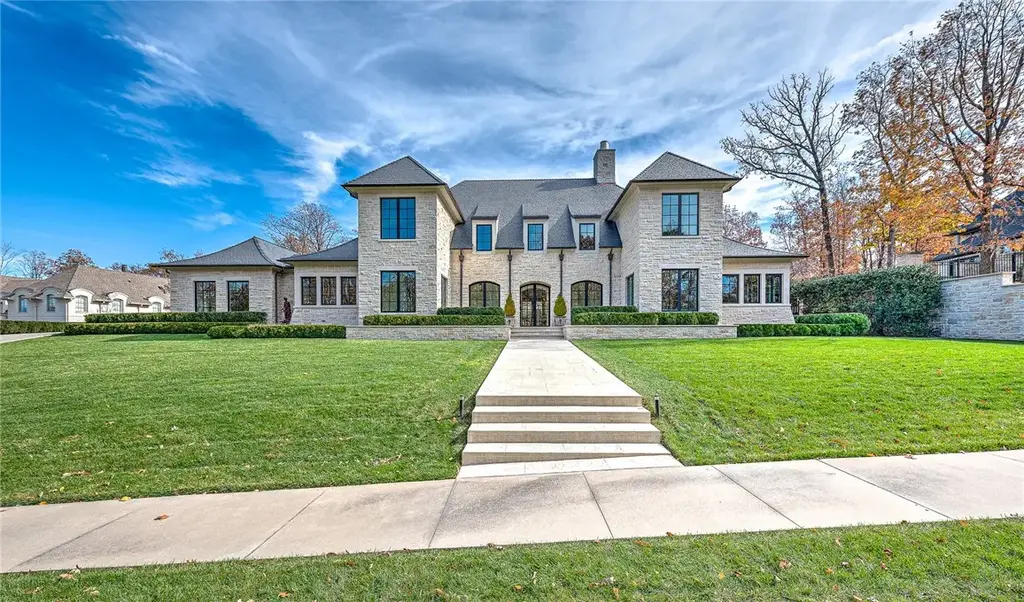 5043 Delilah Lane, Fayetteville