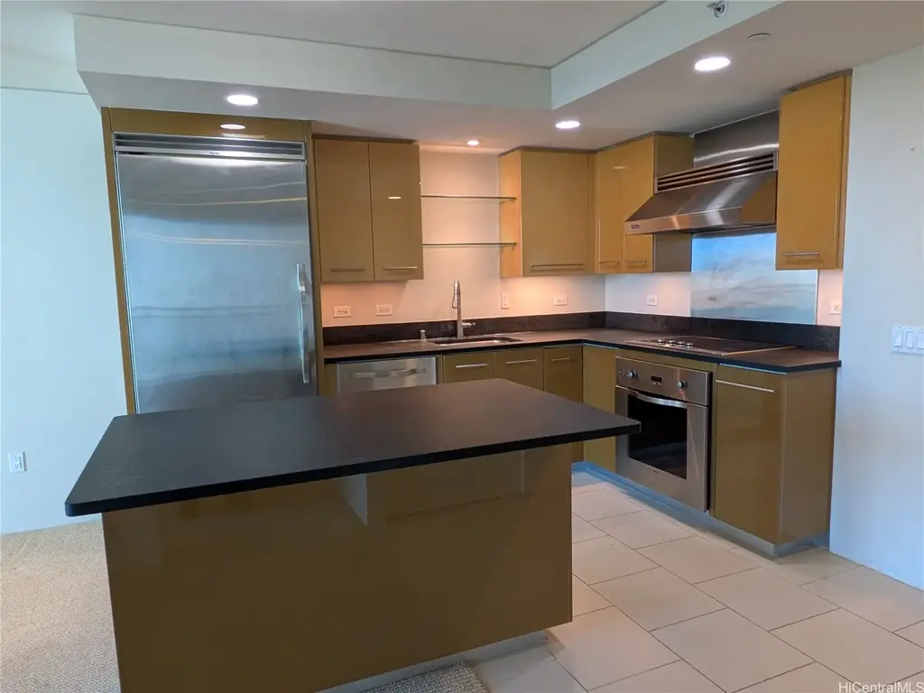 1200 Queen Emma Street # 910, Honolulu