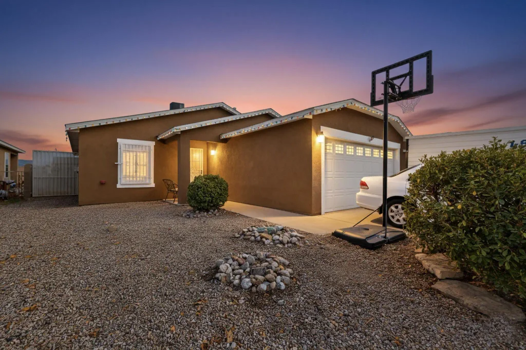 832 Mesa Viejo Street Sw, Albuquerque