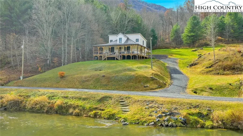 2507 Parker Eller Road, Lansing