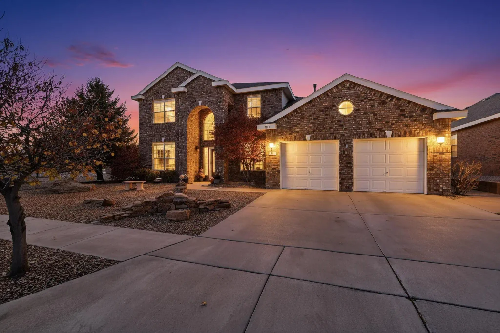 10101 Showlow Street Nw, Albuquerque