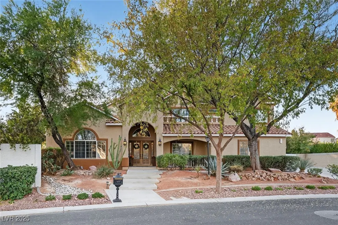 Photo of Listing #2735536