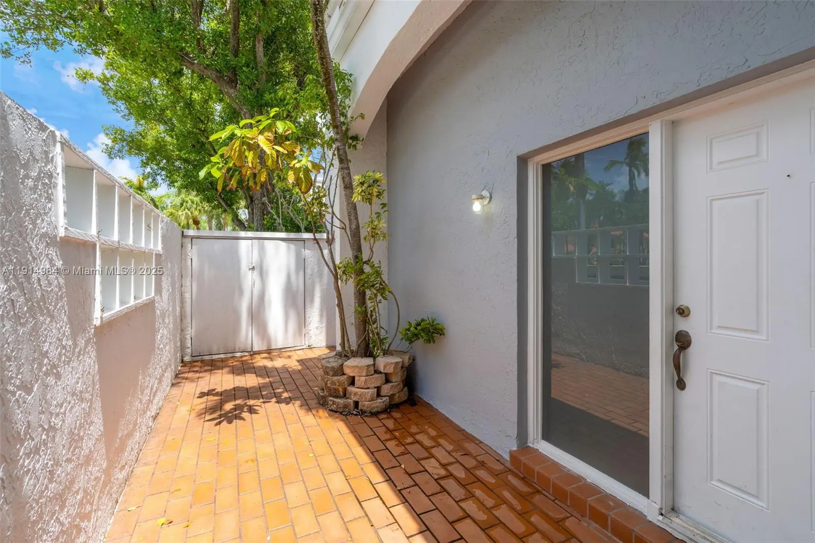 Photo of Listing #A11914984