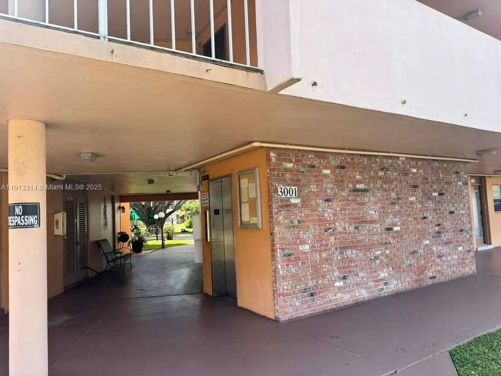 Photo of Listing #A11913314