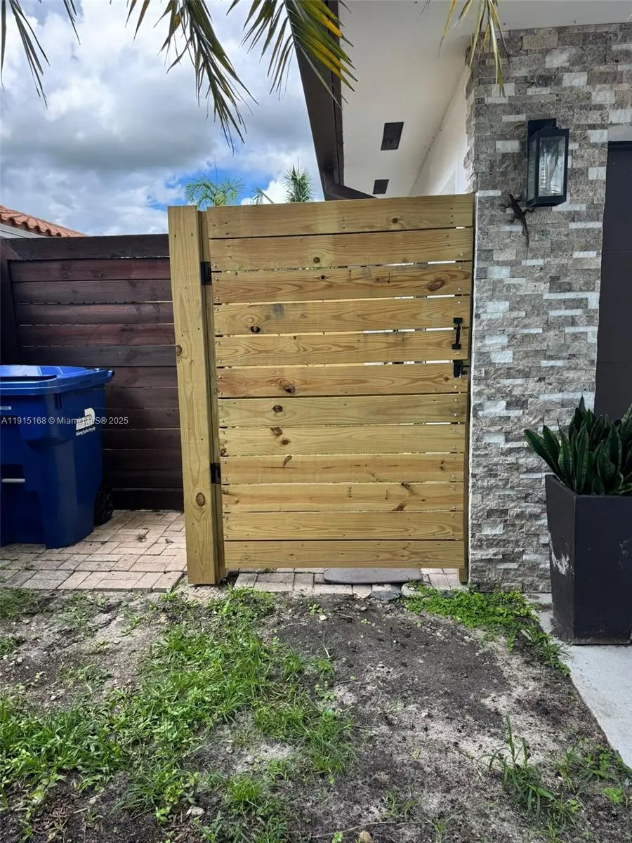 Photo of Listing #A11915168