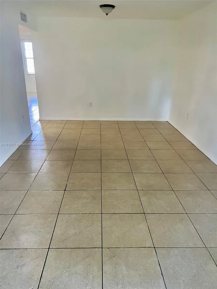 Photo of Listing #A11913722