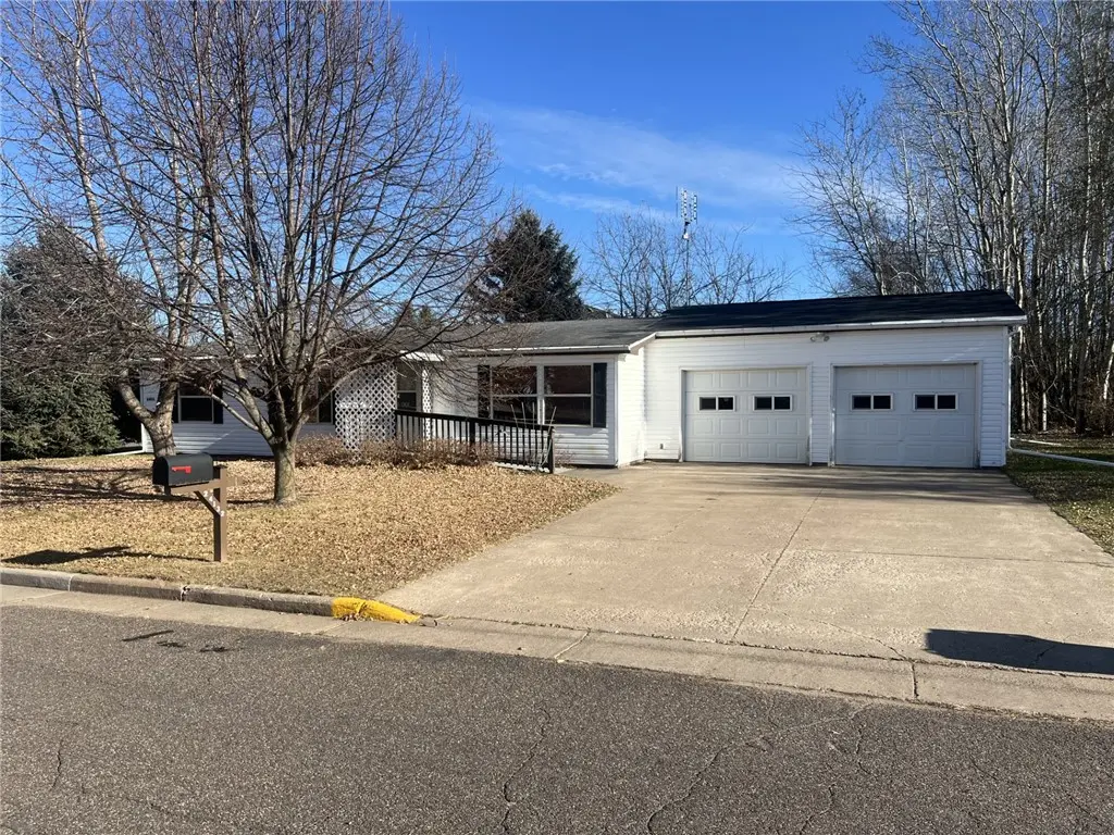 24132 3rd Avenue, Siren