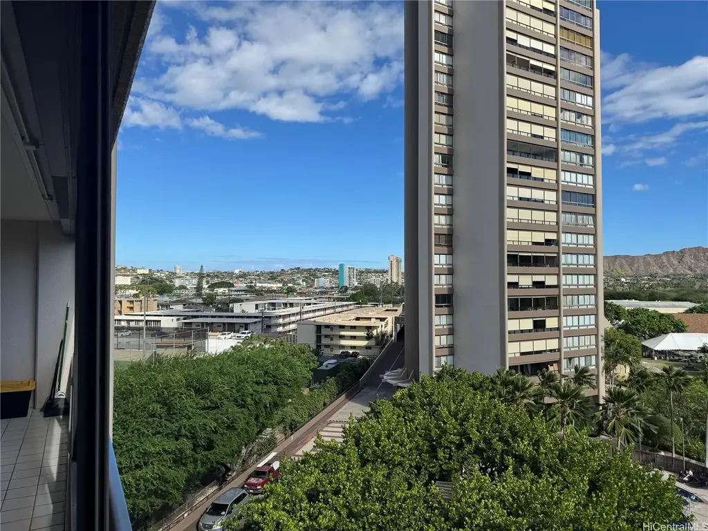 581 Kamoku Street # 802, Honolulu