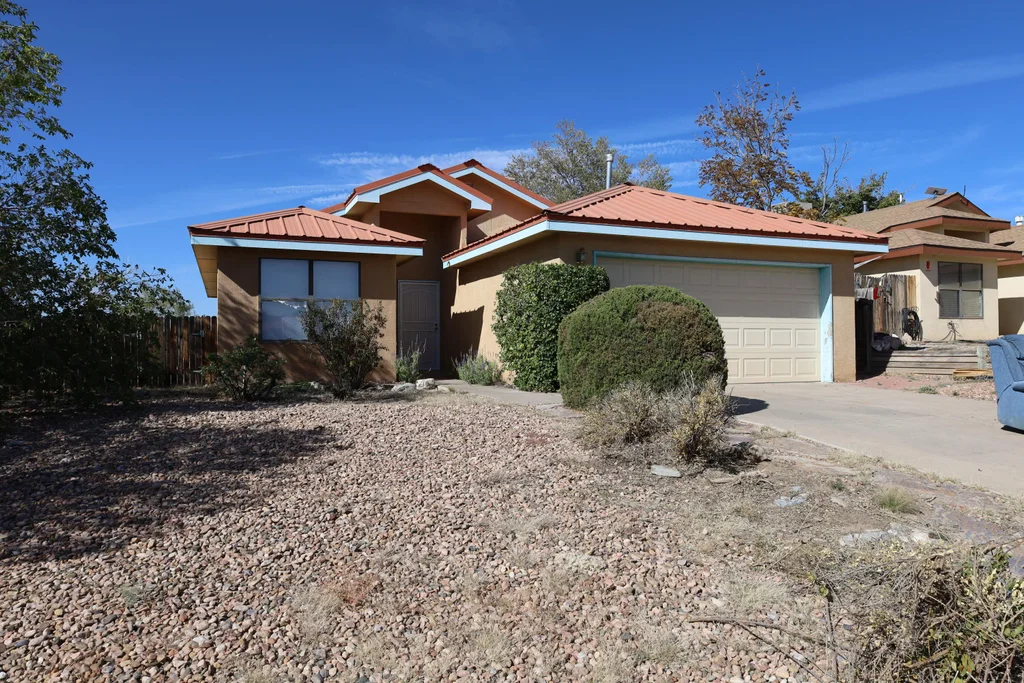 114 Vissing Place, Los Lunas