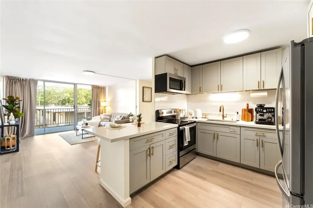95-2031 Waikalani Place # D401, Mililani