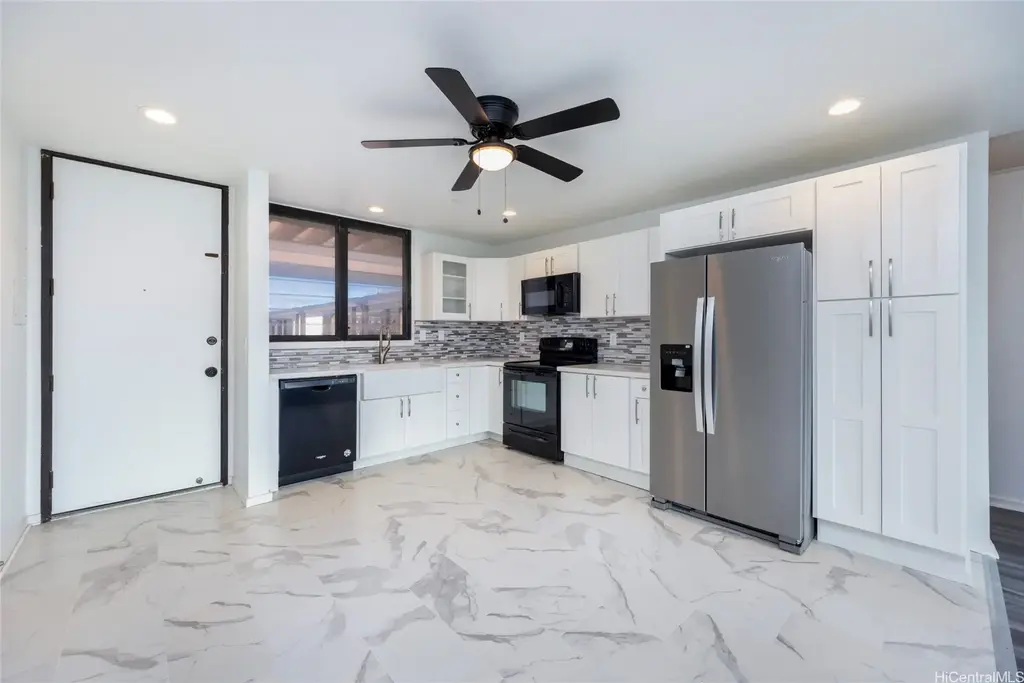 1015 Aoloa Place # 443, Kailua