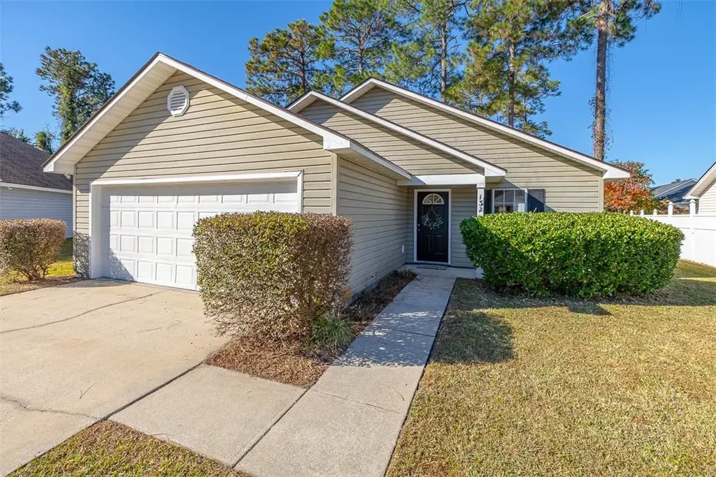 132 Easy Street, Brunswick