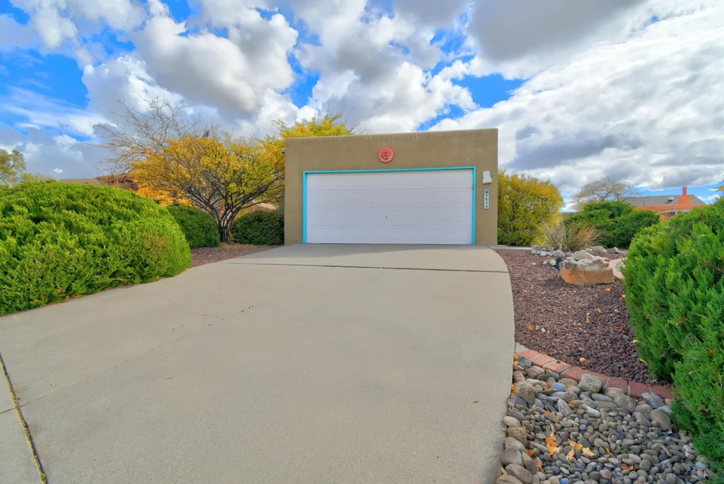 5624 Amigo Way Ne, Albuquerque