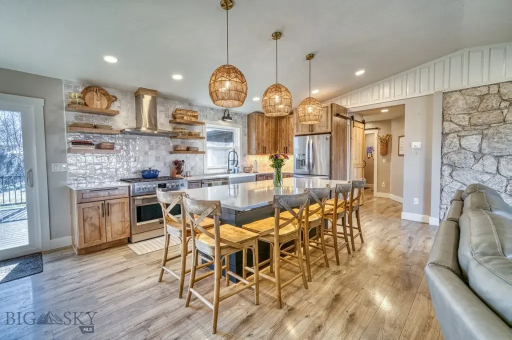 123 N 4th Ave E, Three Forks