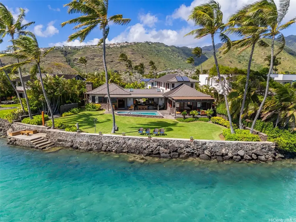 96 Niuiki Circle, Honolulu